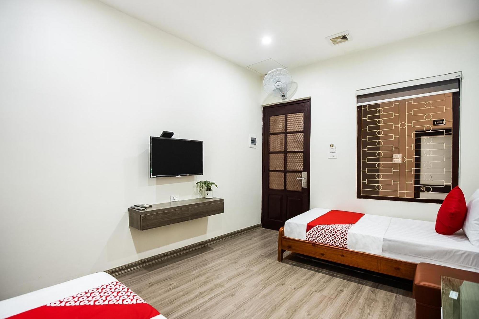 Khach San Giao Thong Hotel Hanói Exterior foto