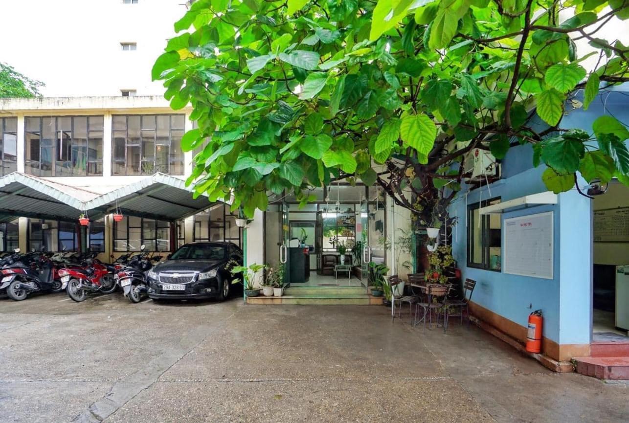 Khach San Giao Thong Hotel Hanói Exterior foto