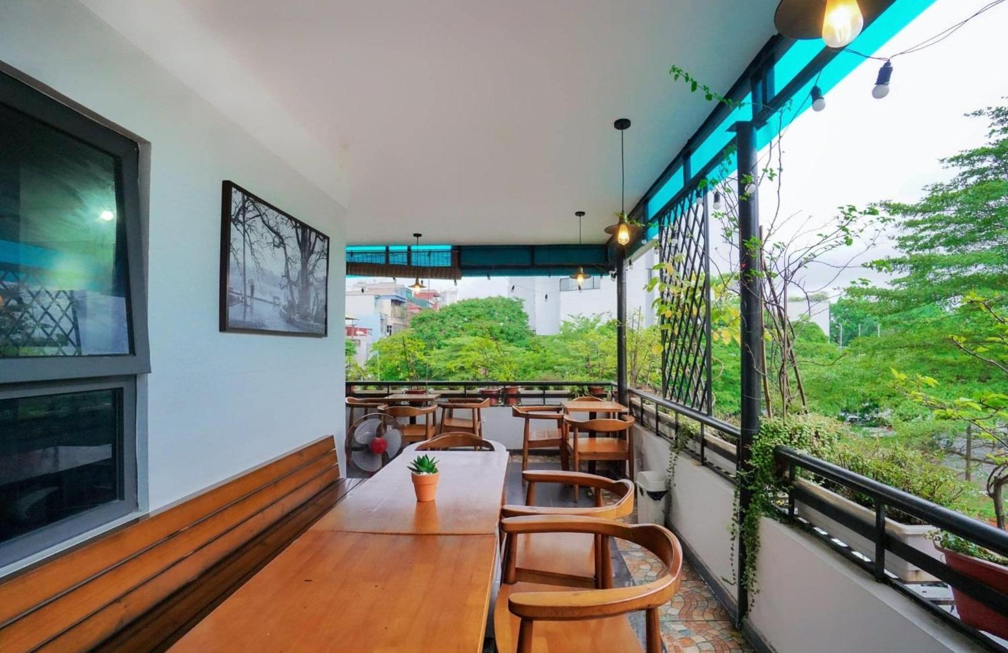 Khach San Giao Thong Hotel Hanói Exterior foto
